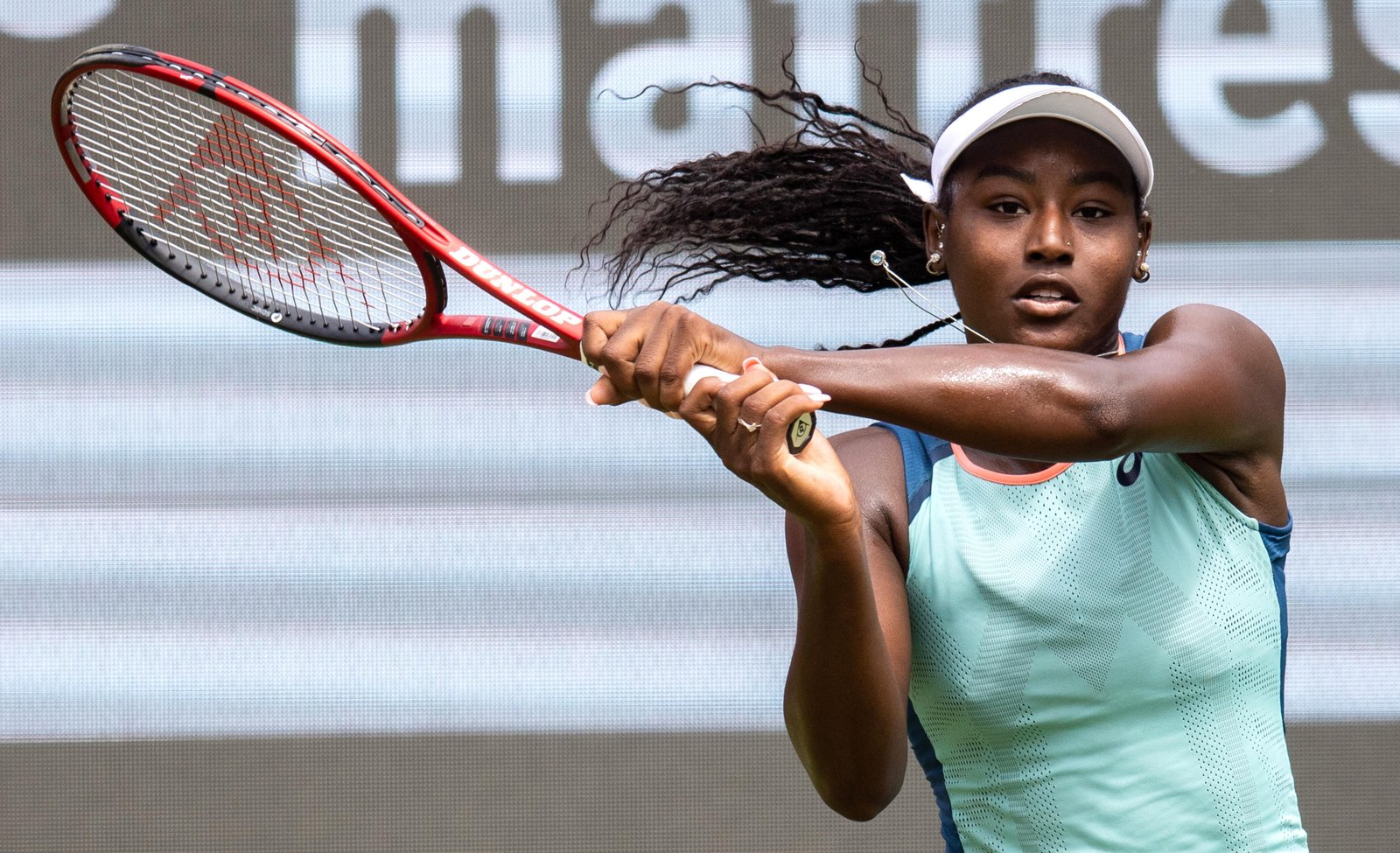 Alycia Parks hitting an aggressive forehand groundstroke