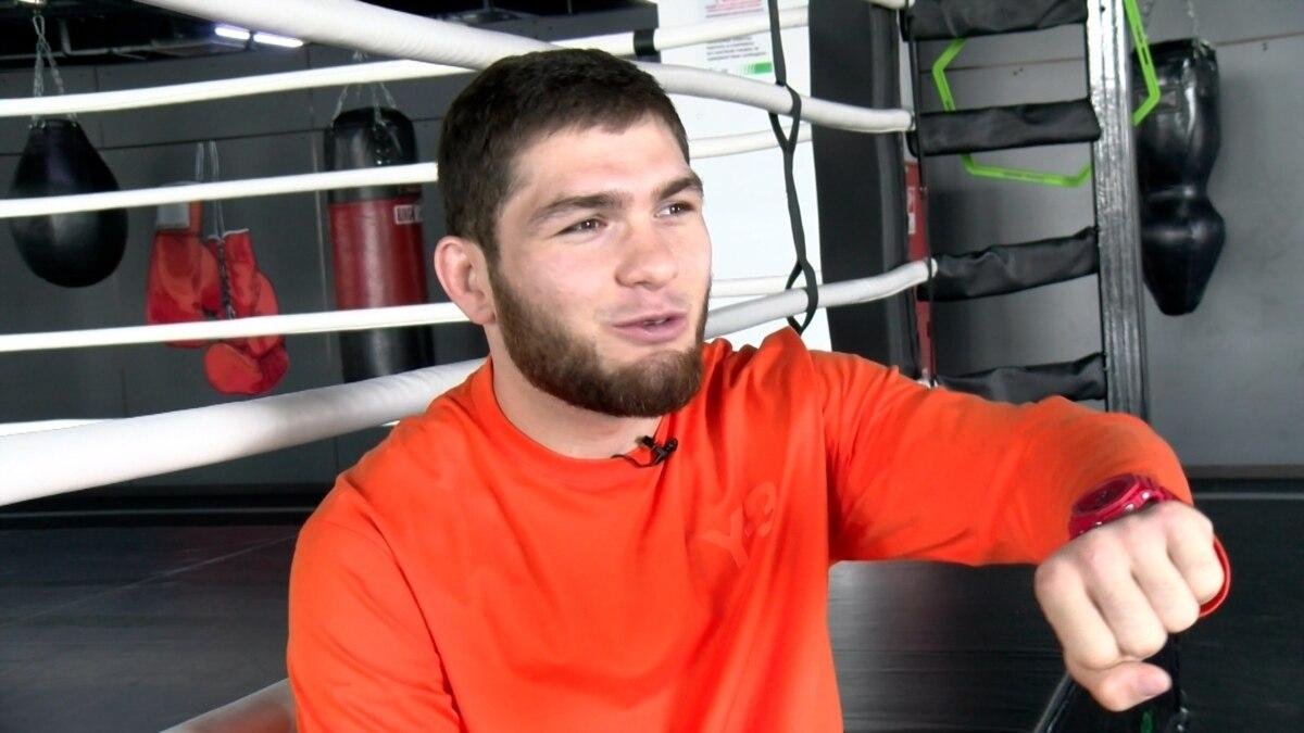 Таджикский боец выиграл свой первый бой в UFC