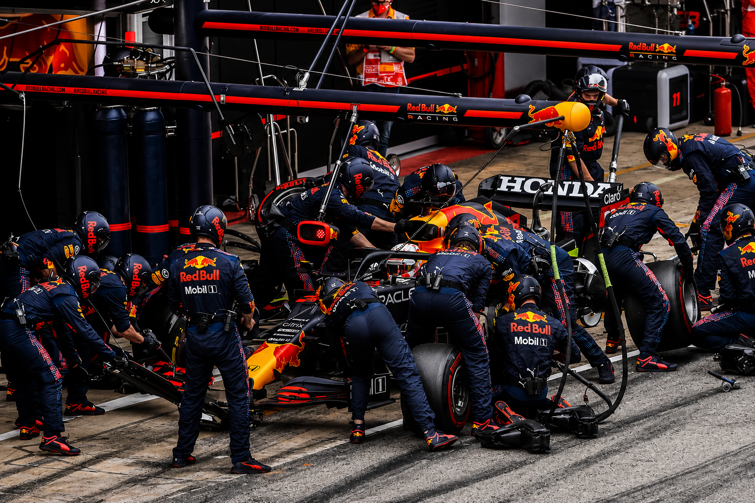 Max Verstappen: Strategic Analysis of Formula 1 Dominance