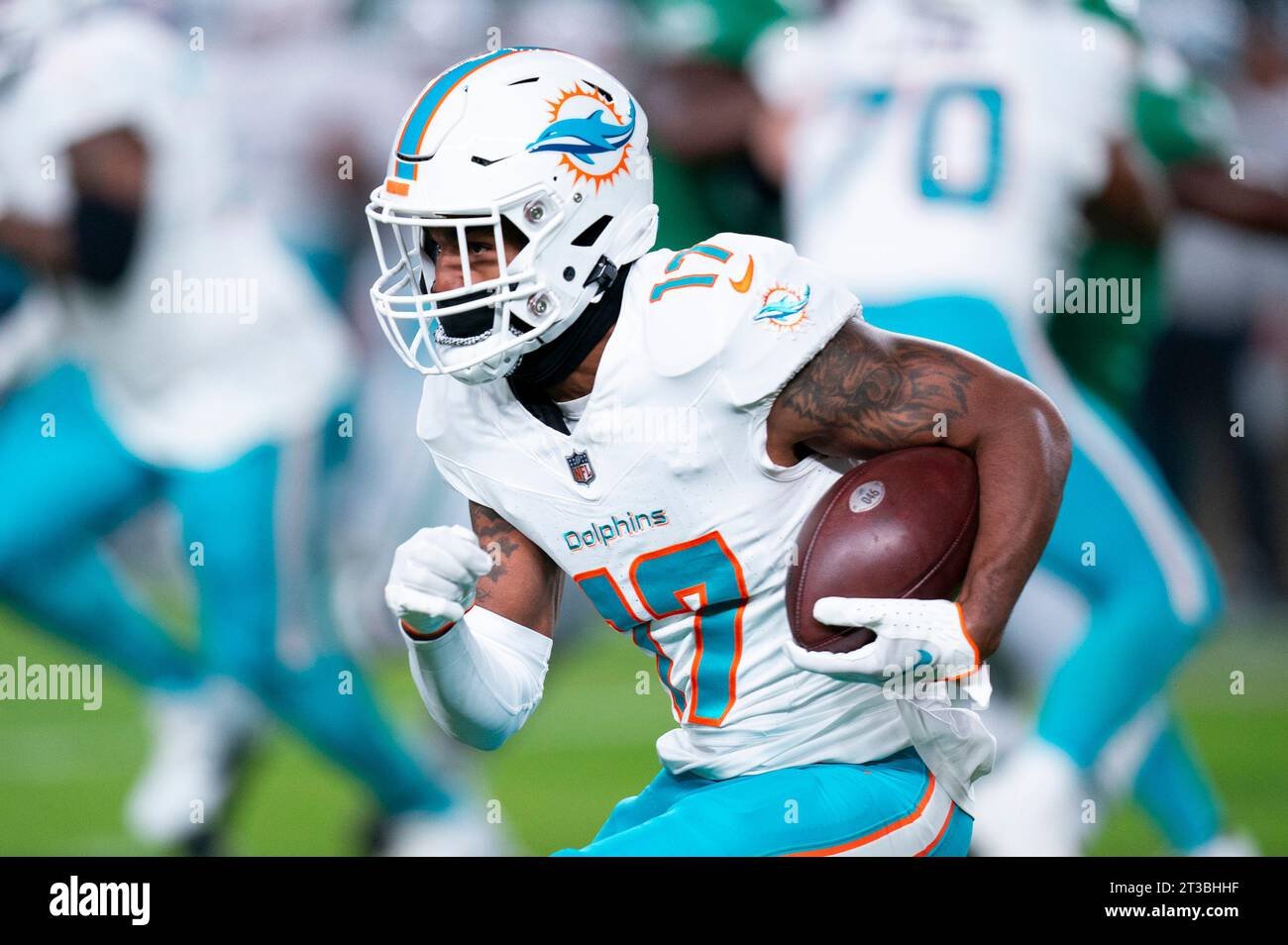 Jaylen Waddle in action for the Miami Dolphins before the trade