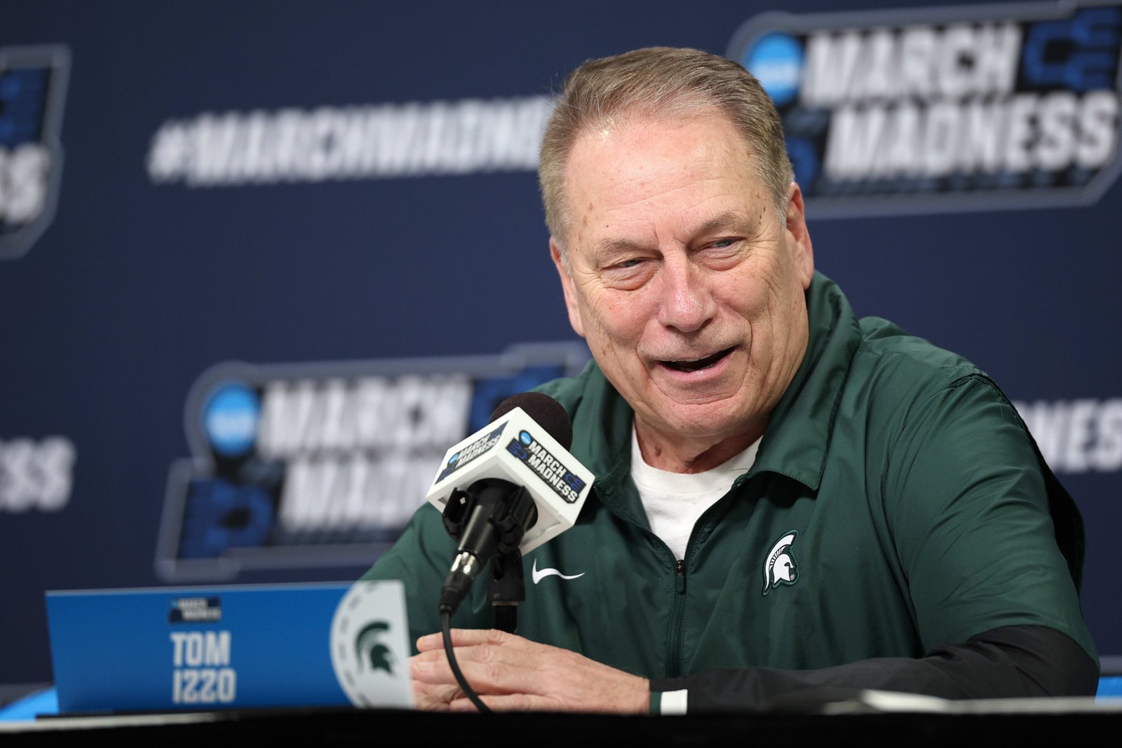 College basketball players competing in a high-stakes NCAA tournament game