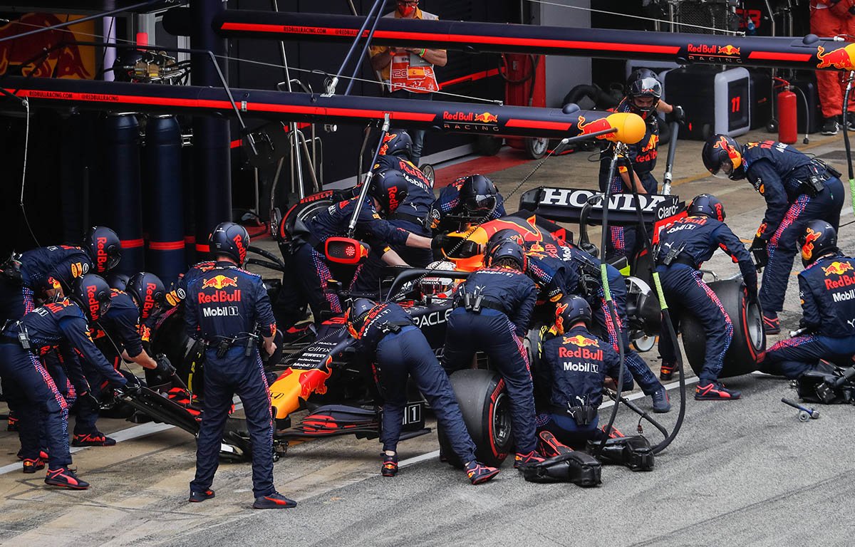 Max Verstappen: Strategic Analysis of Formula 1 Dominance