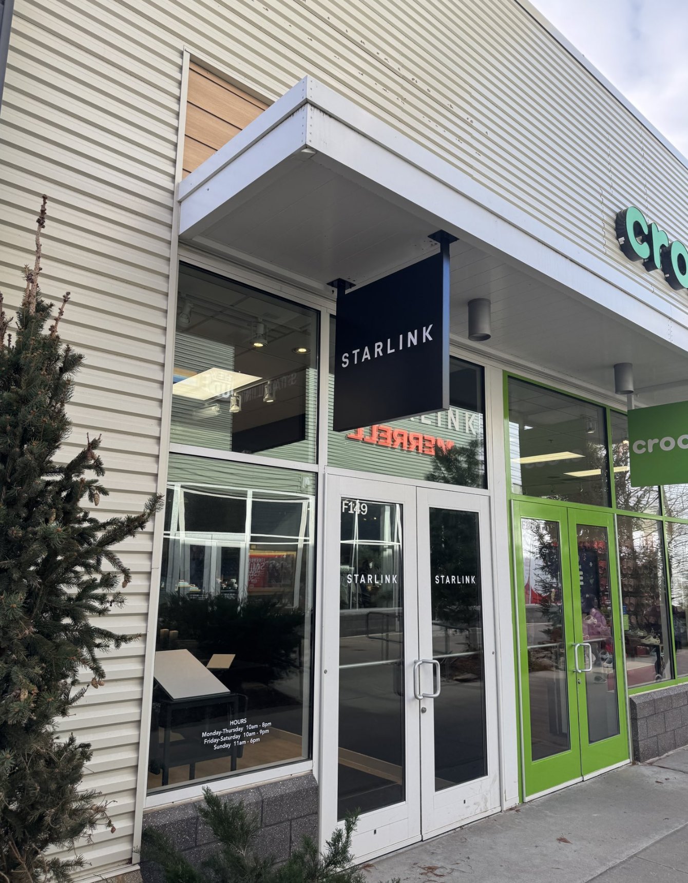 How Starlink is Transforming In-Flight Connectivity: A Comprehensive Guide to Satellite Internet in Aviation