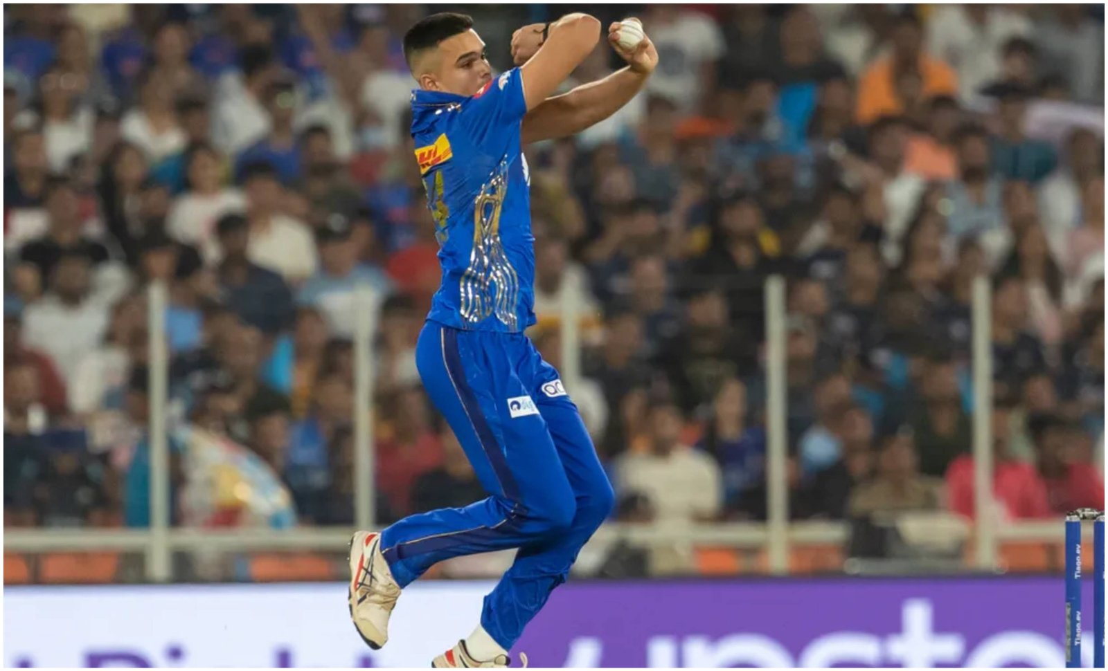Arjun Tendulkar delivering a fast ball during a training session