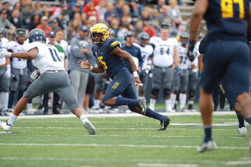 Tycen Anderson playing for Toledo Rockets