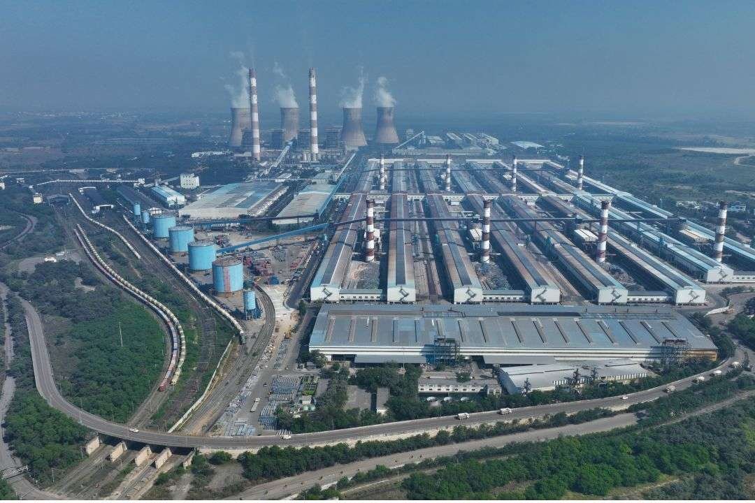 Vedanta Aluminium Share