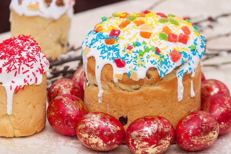Russian Easter Kulich and Eggs