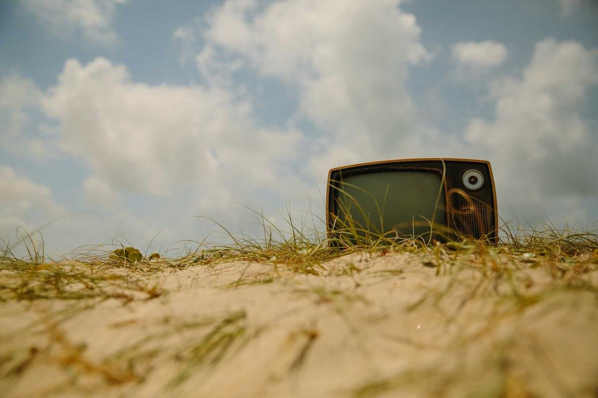 Yahoo News: Strategic Analysis of Digital Media Authority